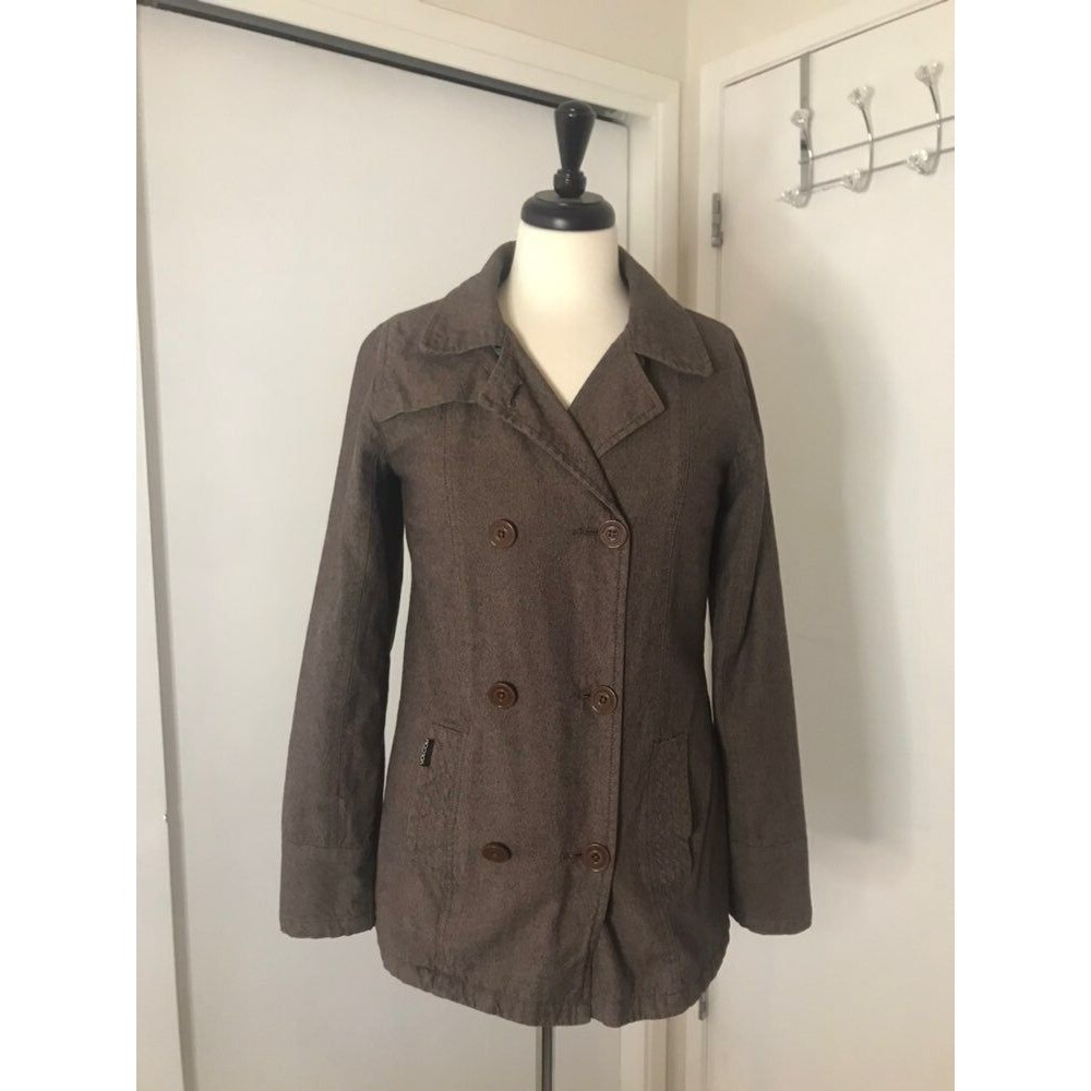 Beautiful Volcom Jacket - Picture 5 of 7